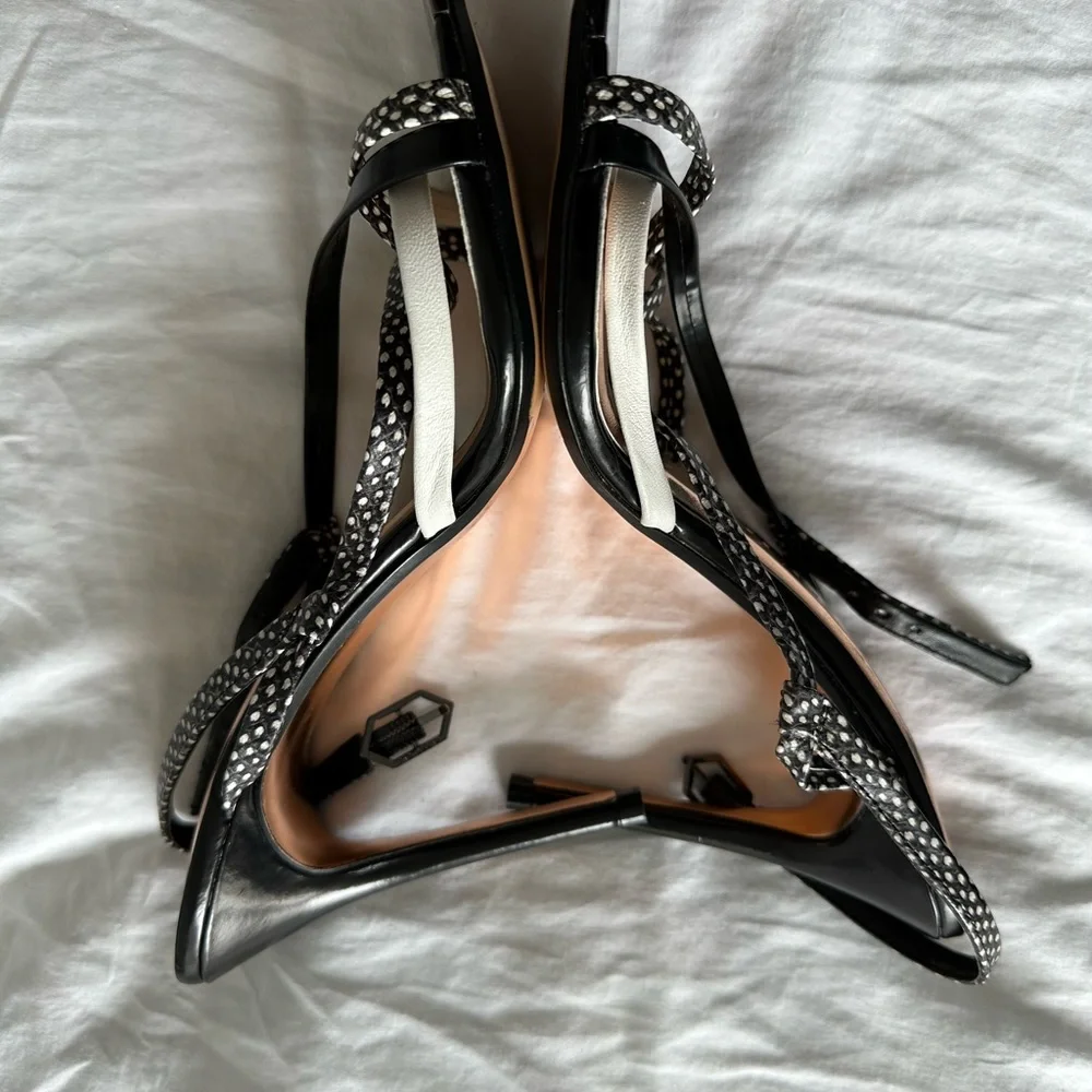 Ted Baker Polka Dot Black White Slingback Heels - Picture 2 of 6